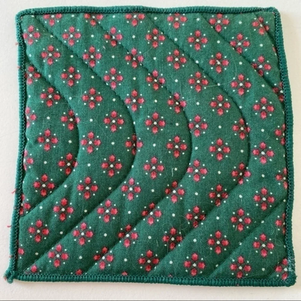 Crate&Barrel red green cotton holiday farmhouse quilted coaster 11 pieces